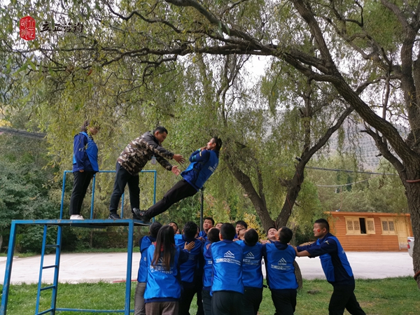 蘭州拓展培訓照(zhào)片